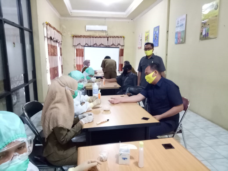 Wakil Rakyat Balangan Jalani Pemeriksaan Rapid Test